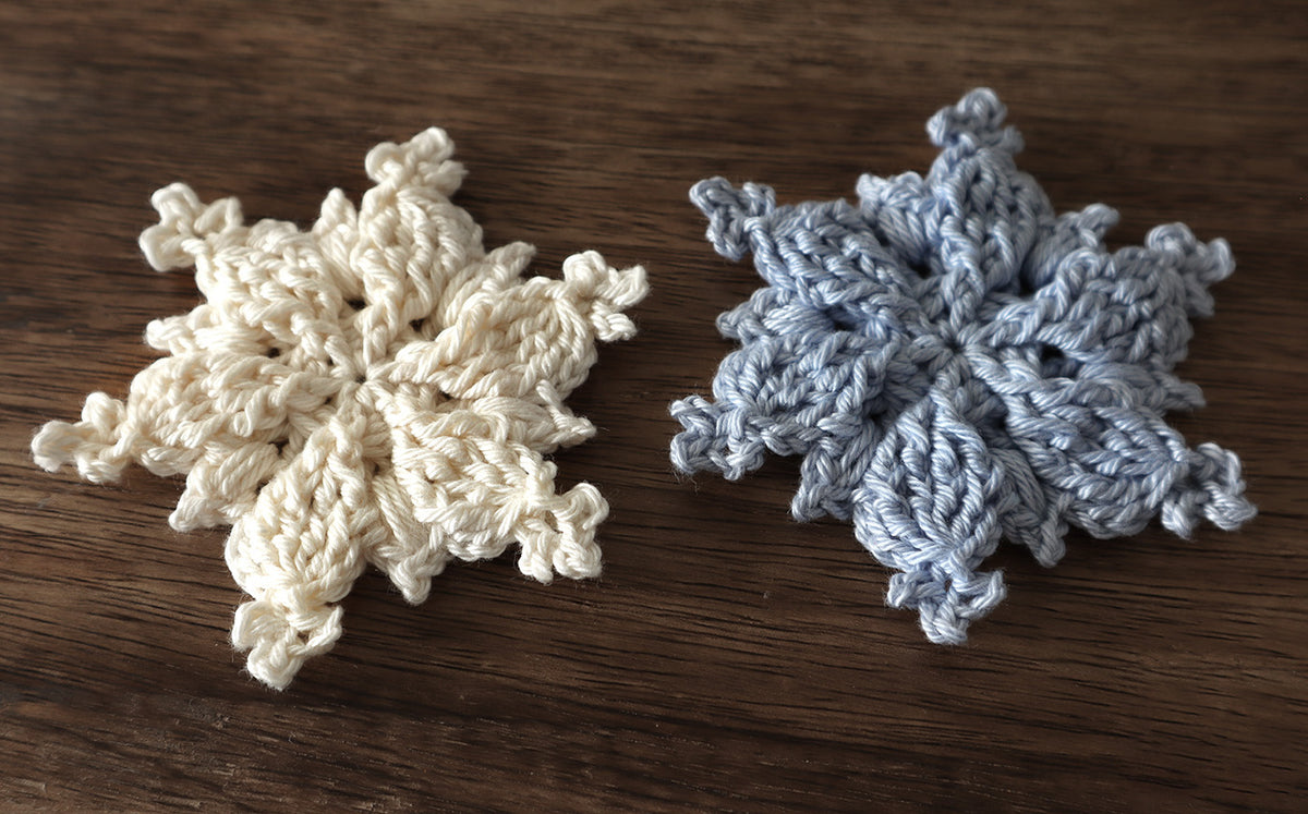 Schneeflocke „Fjolla“ – Baumschmuck, Anhänger & Tischdeko