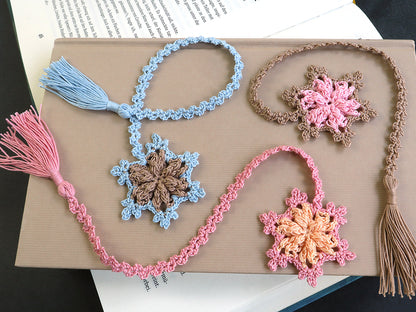 Lesezeichen „Kleine Flocke“ – Schneeflocke und Geschenkband