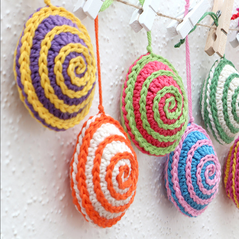 Osterei „Spirelli“ – Häkelanleitung für bunte Osterdeko