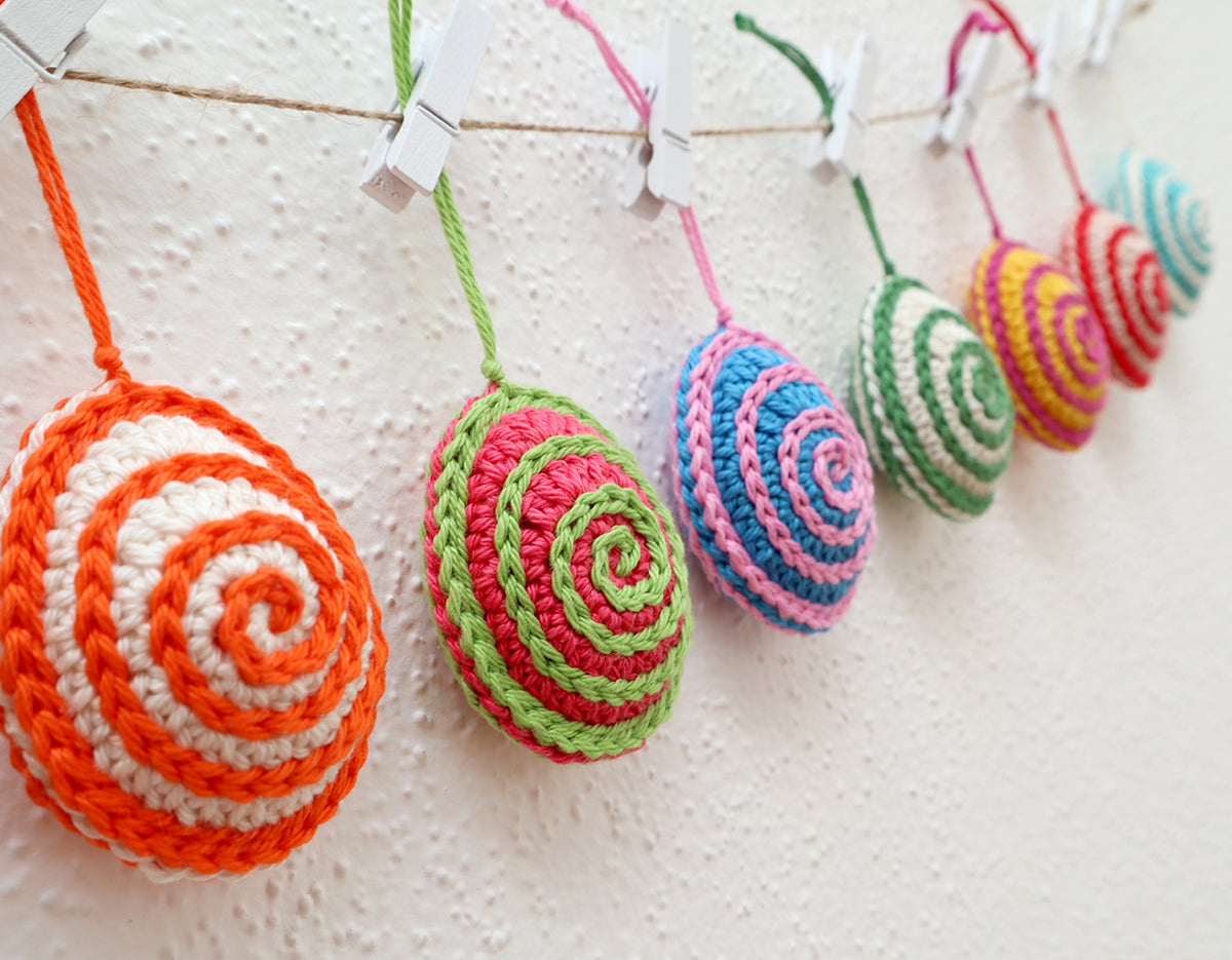 Osterei „Spirelli“ – Häkelanleitung für bunte Osterdeko