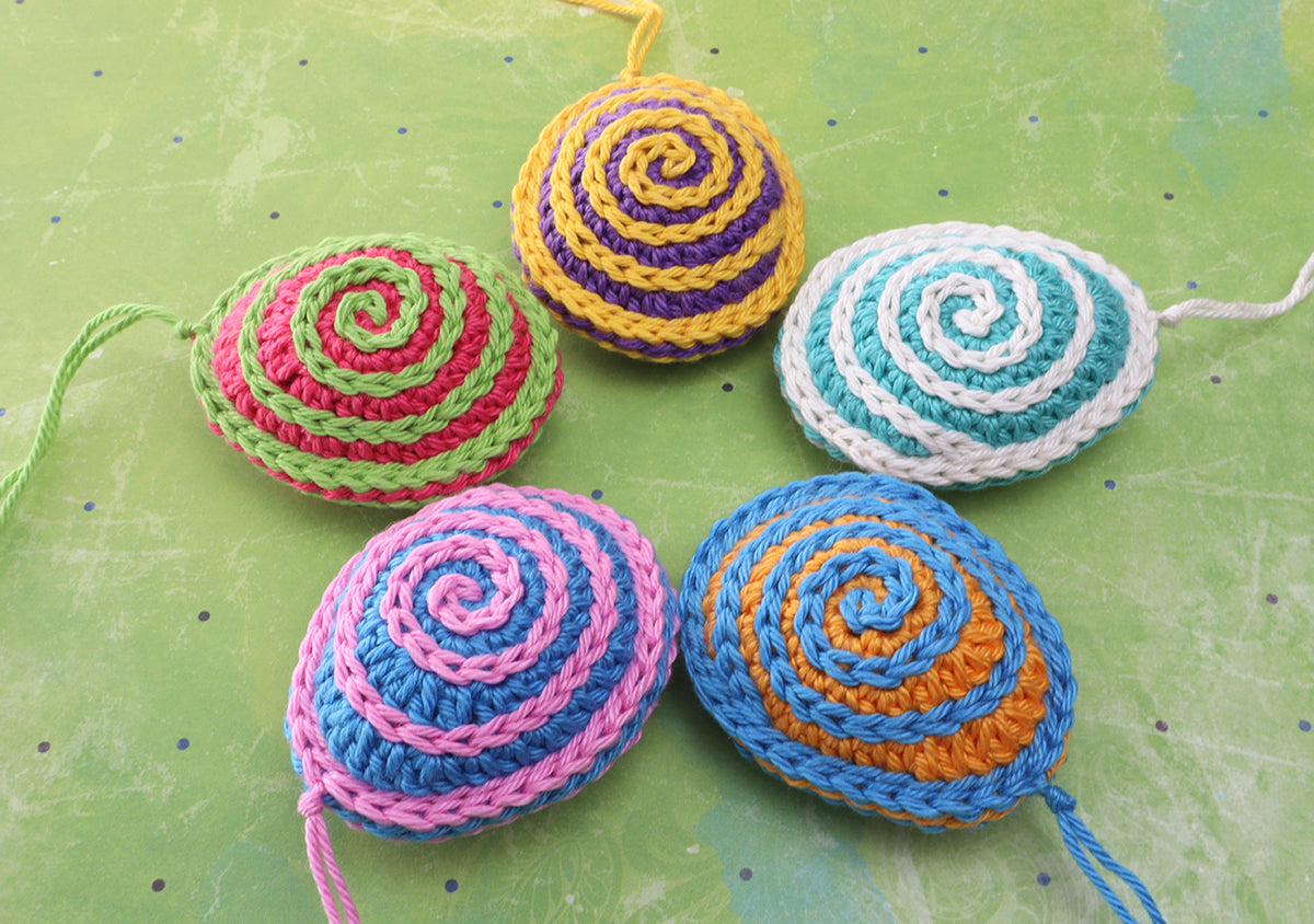 Osterei „Spirelli“ – Häkelanleitung für bunte Osterdeko