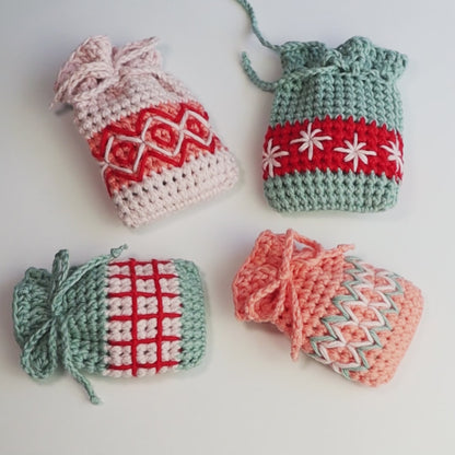 Adventskalender "Hygge" zum Besticken - 2 Größen, 8 Motive