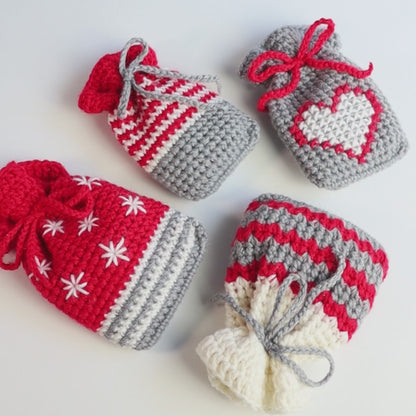 Adventskalender "Classic" zum Besticken,  2 Größen, 8 Motive