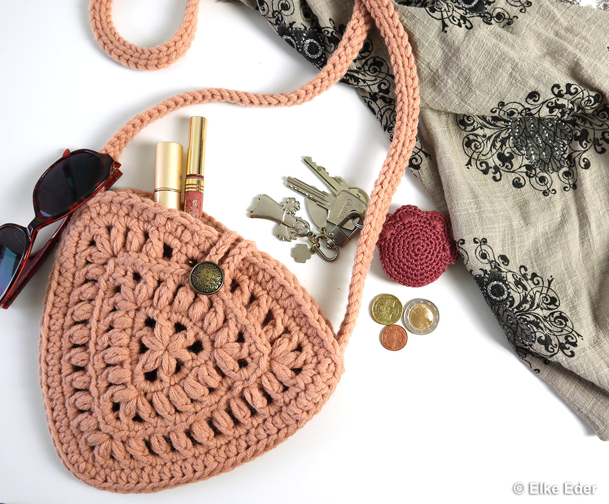 Tasche „Triangle“ – kleine Umhängetasche mit Außenfach