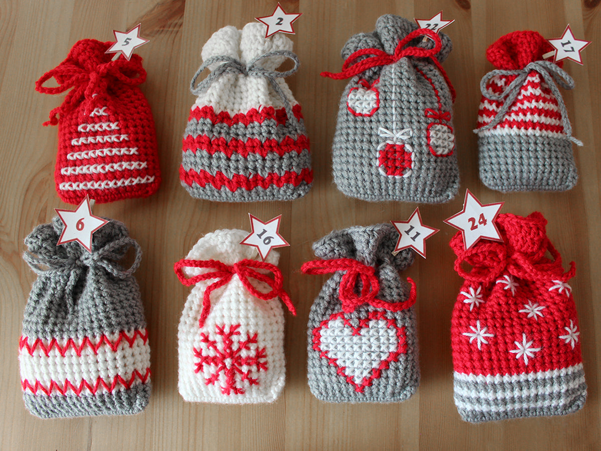 Adventskalender "Classic" zum Besticken,  2 Größen, 8 Motive